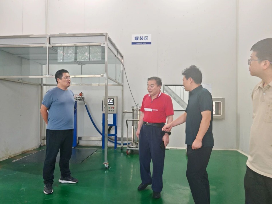 綠都沈總考察現場.jpg